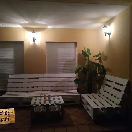 Casina Meri *
