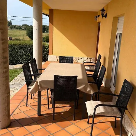 Casina Meri Holiday home *