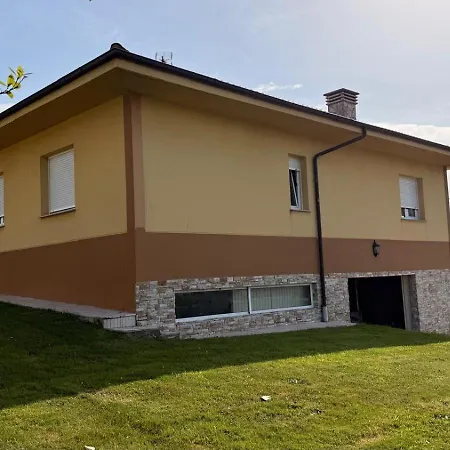 Casina Meri Holiday home Pisones